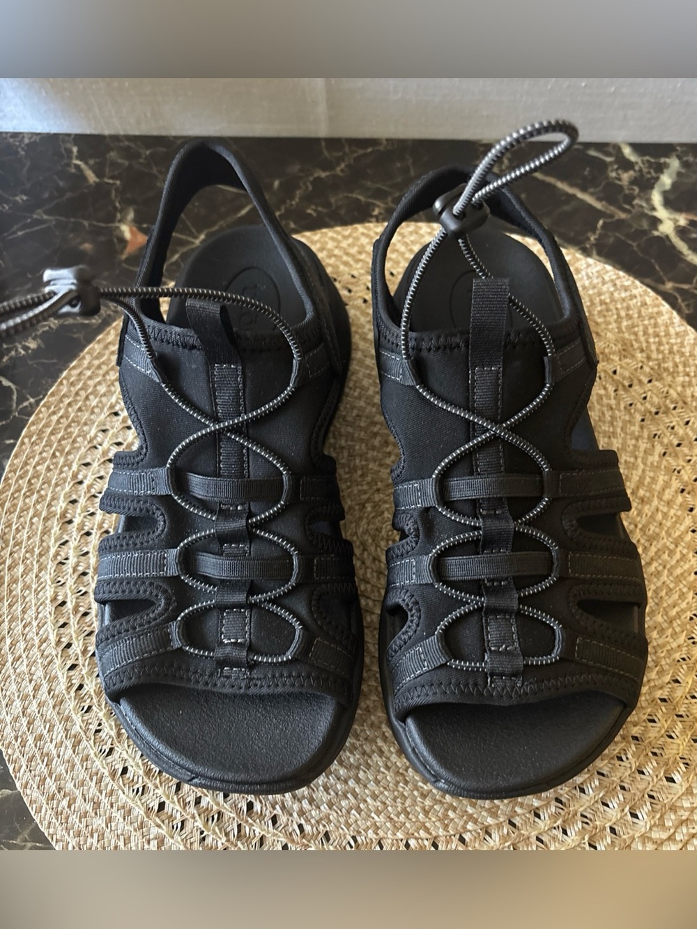 Taos Women’s Superfly Outdoor footwear Black Sandals Size 9 Sport Sandals